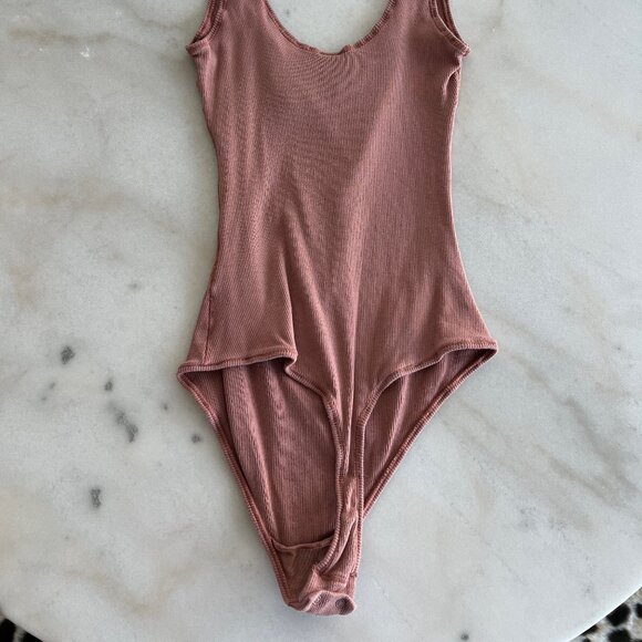 SKIMS I COTTON RIBBED BODYSUIT I ROSE CLAY I M - Picture 6 of 6